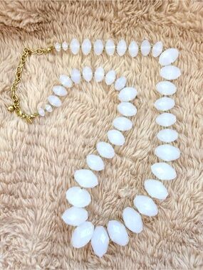 Joan Rivers graduated White Faceted Resin Bead Necklace